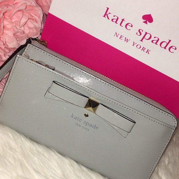 Kate Spade Wristlet - Picture 2 of 8